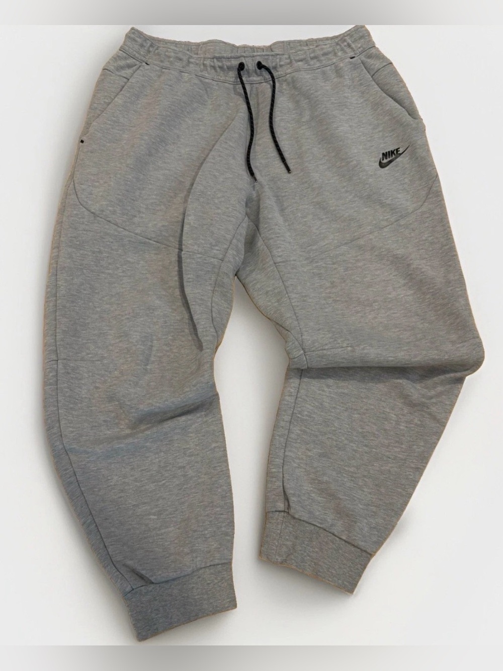 Nike Tech Fleece Joggers Size Large Heather Gray CU4495-063 Tapered Sweatpants